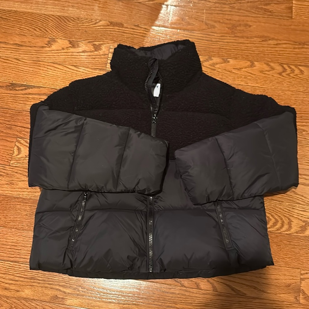 Old Navy black puffer with fleece black size Medium
